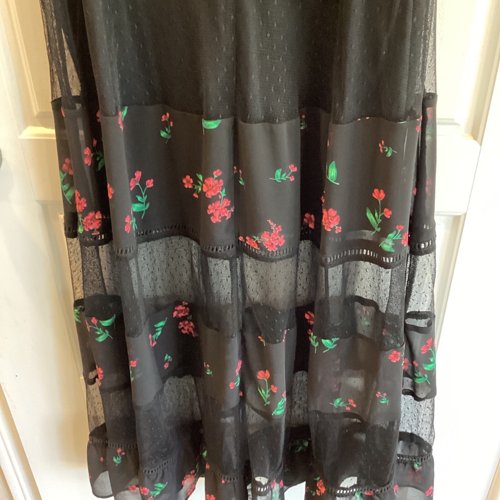 Dress - Picture 8 of 10